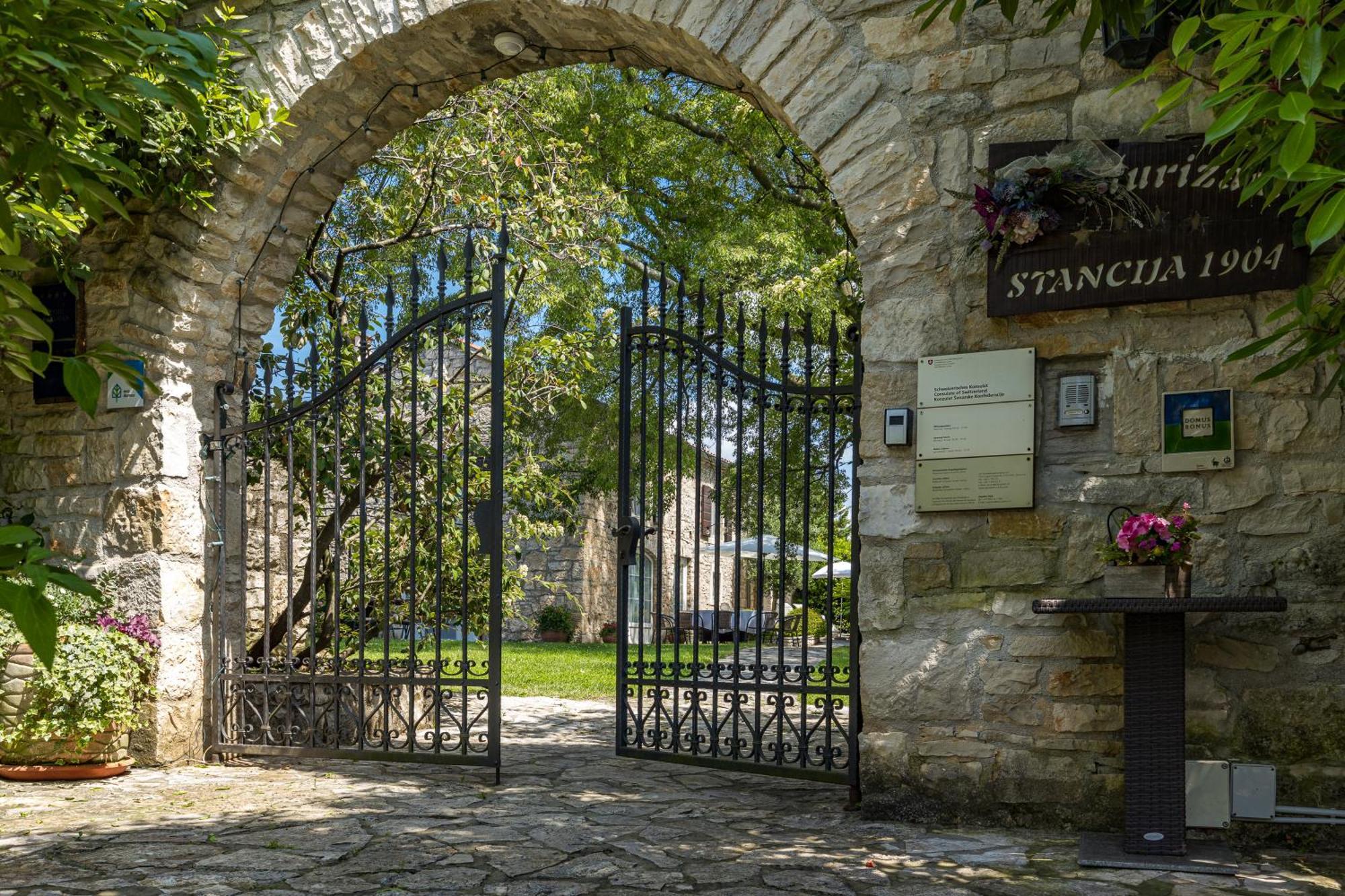 Svetvinčenat Boutique B&B Stancija 1904 Adults Only מראה חיצוני תמונה